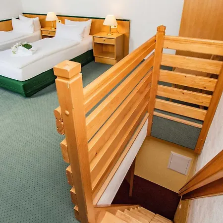 Отель Garni Nussbaumhof 4*