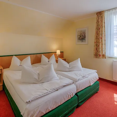 Garni Nussbaumhof 4*