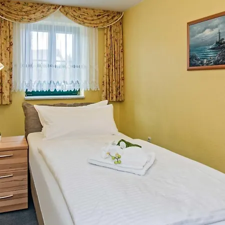 Garni Nussbaumhof Hotell Uckeritz